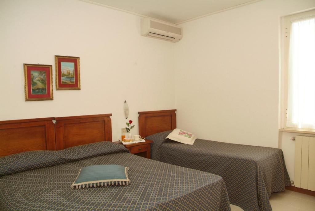 C.A.V. Residenza Prisco Aparthotel มารีนาดีกรอซเซโต ห้อง รูปภาพ