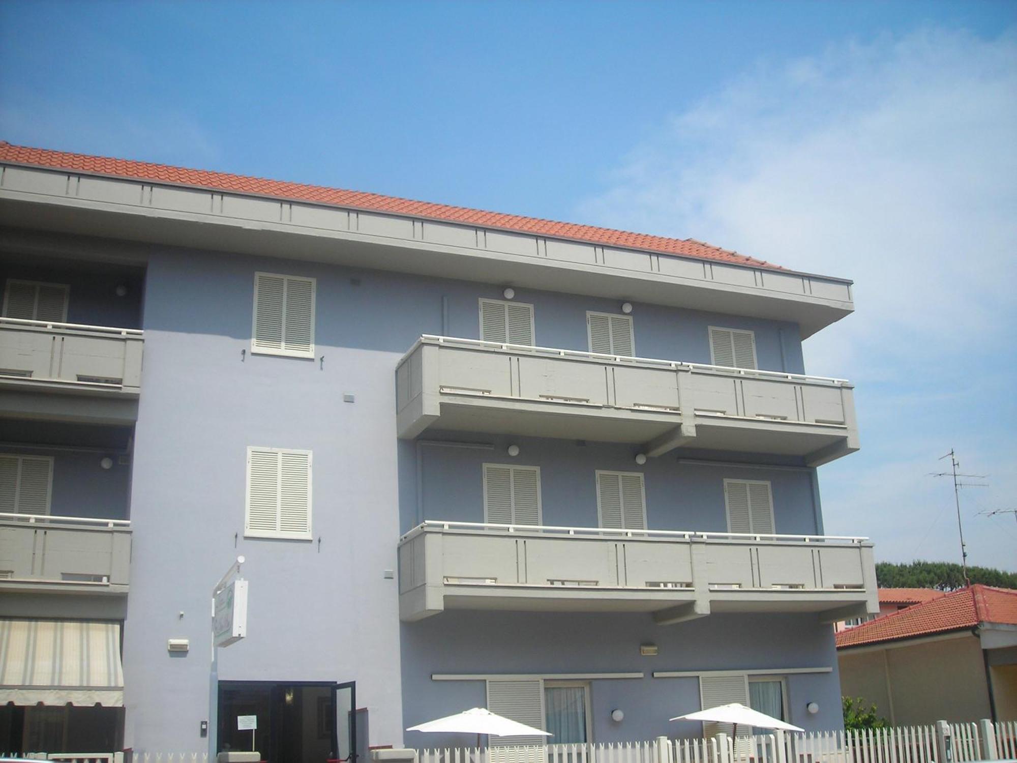 C.A.V. Residenza Prisco Aparthotel มารีนาดีกรอซเซโต ภายนอก รูปภาพ